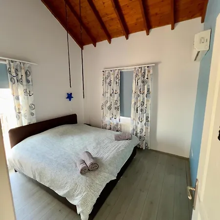 4 Bed Alsancak Girne Casa de Férias *