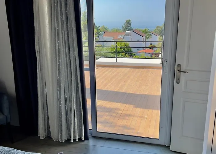 Casa de Férias Large Garden&outdoor Space Lageia